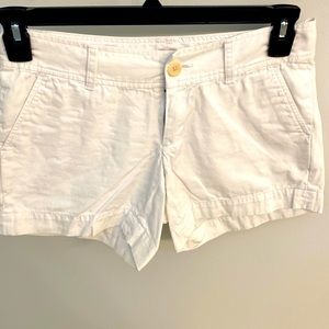 Ladies white Lilly Pulitzer Callahan shorts size 0 free shipping